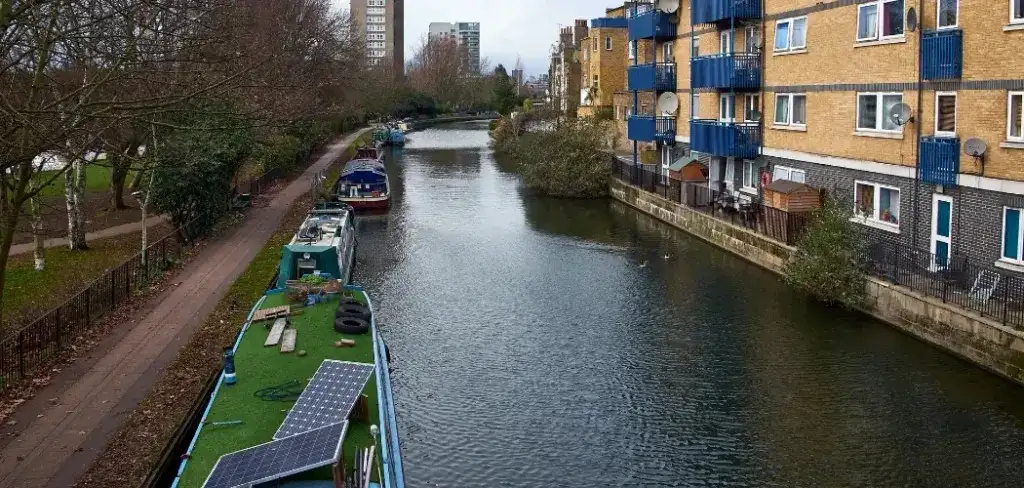 Solar Panels for Boats - Top Installation Tips & Uses